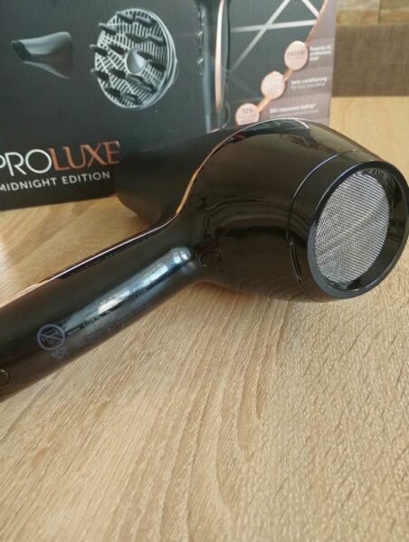 Fén Remington PROluxe AC9140b – detail zadnej časti