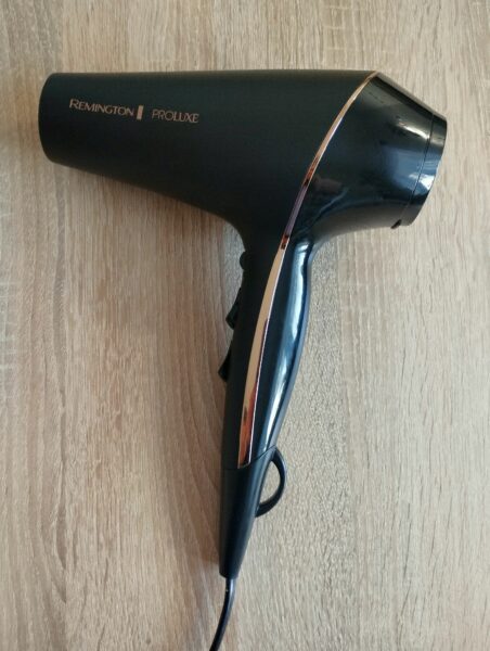 Fén Remington PROluxe AC9140b – základné telo fénu